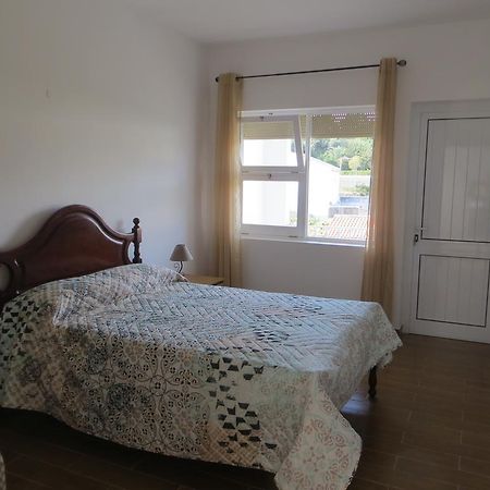 Apartamento Segundo Canto ปอนตาเดลกาดา ภายนอก รูปภาพ