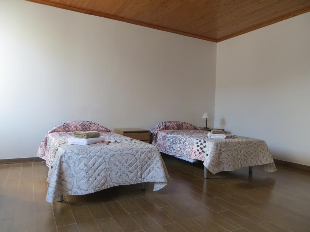 Apartamento Segundo Canto ปอนตาเดลกาดา ภายนอก รูปภาพ