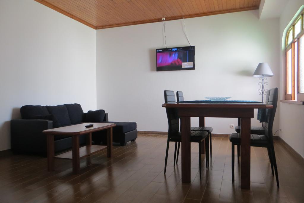 Apartamento Segundo Canto ปอนตาเดลกาดา ภายนอก รูปภาพ